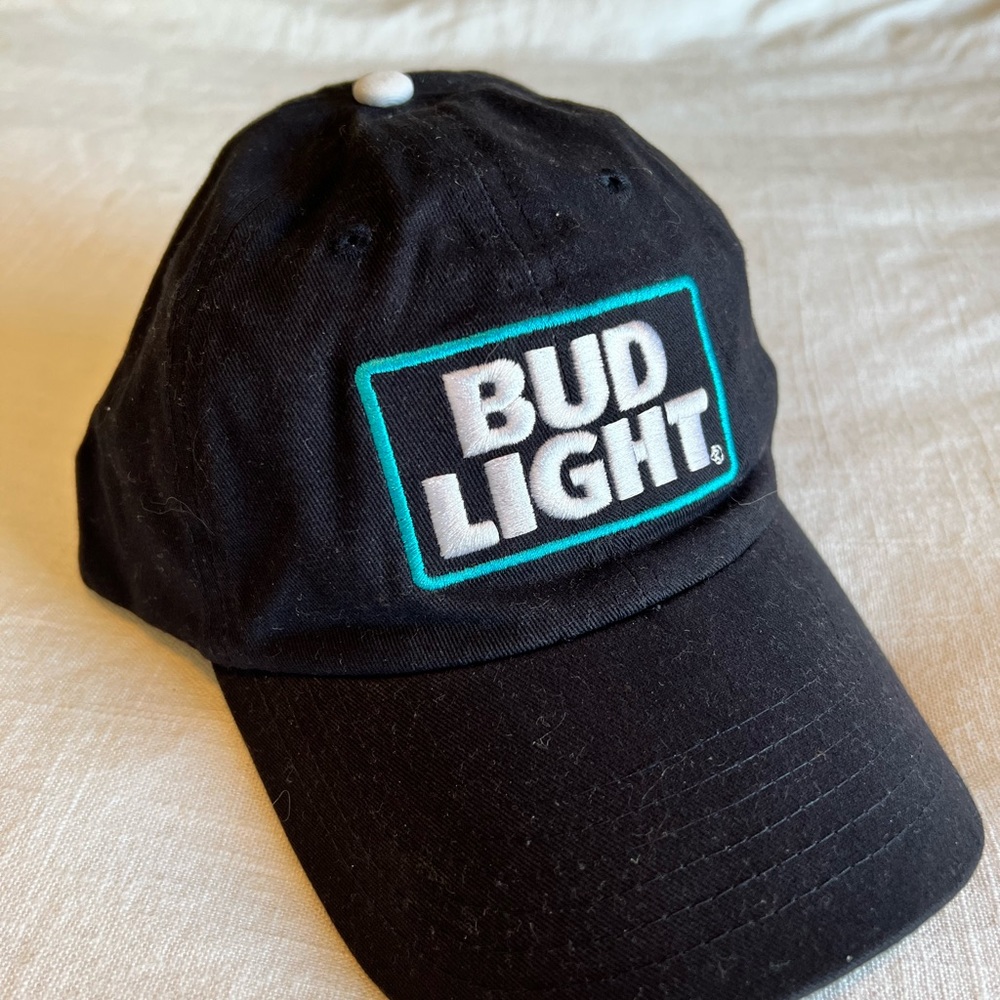 Budlight hat